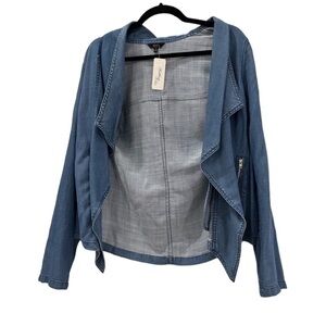 NWT 1250* Celsius denim style top / size S / Bobbles & Lace